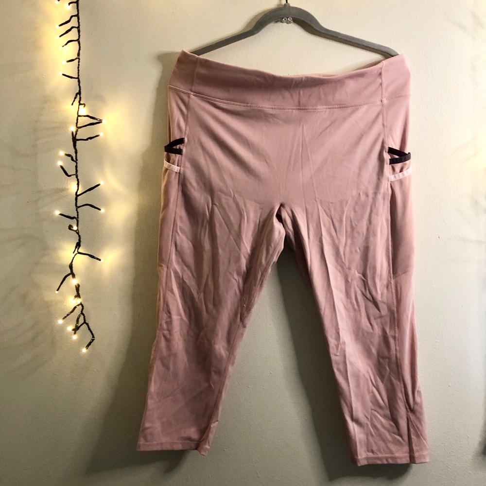 Plus Size Fabletic Leggings with 2 Pockets